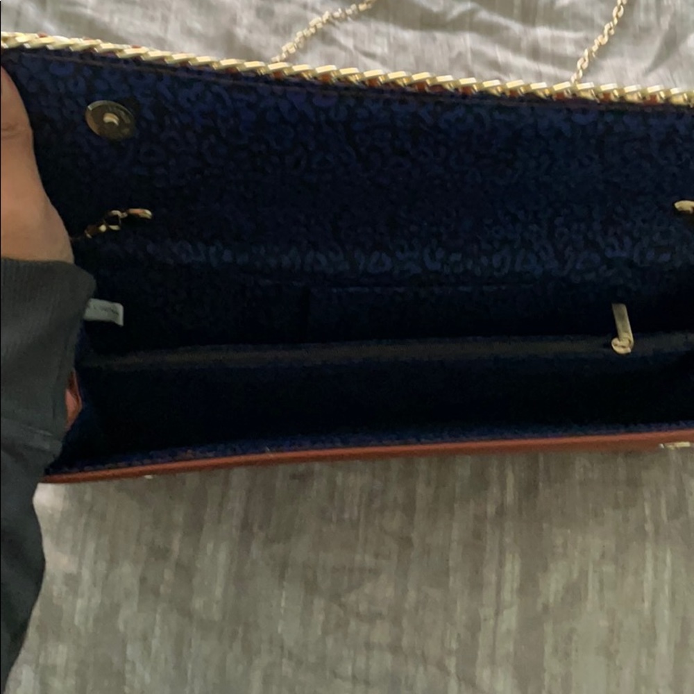 Rebecca and Rifka clutch - Picture 4 of 6